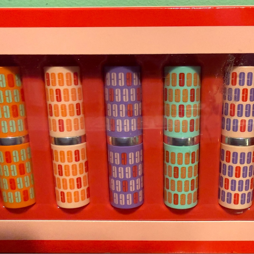 Gift packaging for multi "pop"